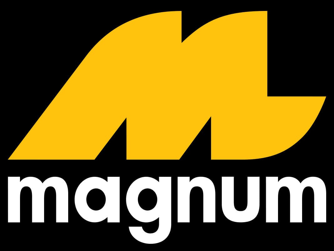 Magnum 4D logo